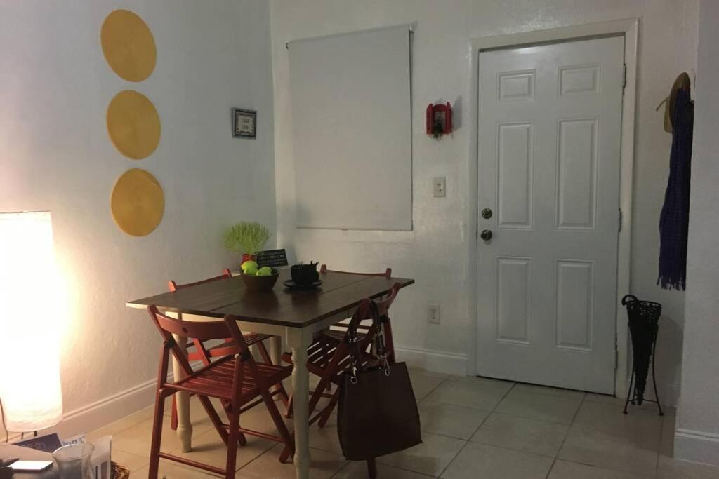 1 Bedroom Apt Near Coconut Grove Miami Exterior foto
